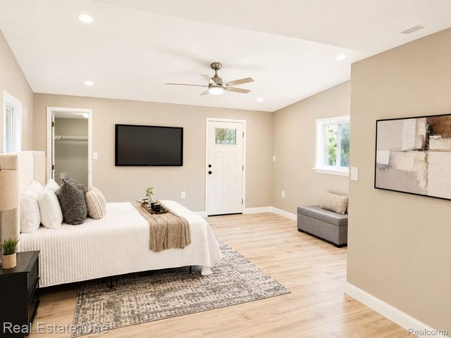 28463 Sutherland Street, Southfield, MI 48076