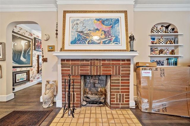 1047 LANIER Avenue, Gainesville, GA 30501