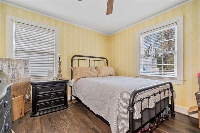 1047 LANIER Avenue, Gainesville, GA 30501