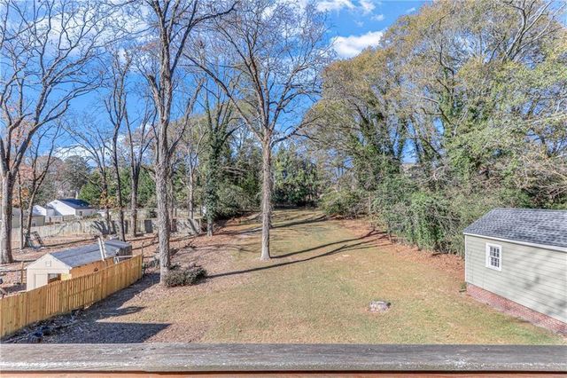 1047 LANIER Avenue, Gainesville, GA 30501