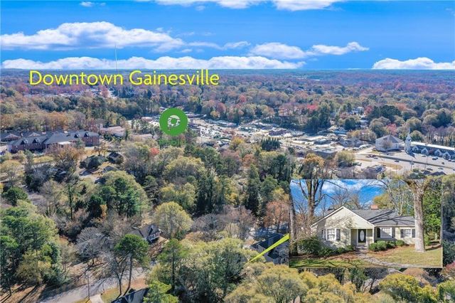 1047 LANIER Avenue, Gainesville, GA 30501