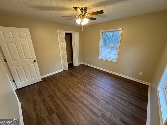 1477 Cumming Drive, Elberton, GA 30635