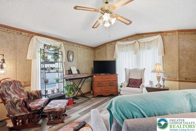 3350 Airport Road 5, Hanover Twp, PA 18109