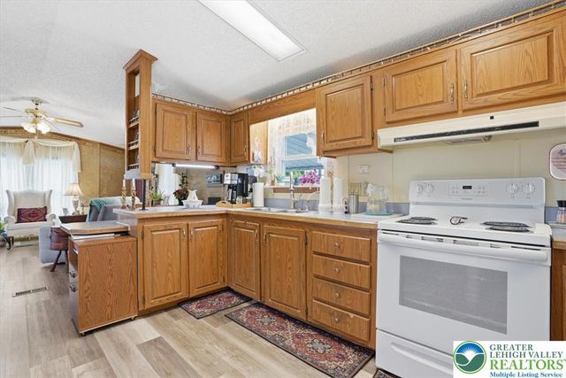 3350 Airport Road 5, Hanover Twp, PA 18109