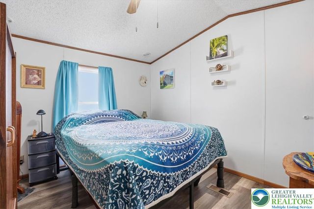 3350 Airport Road 5, Hanover Twp, PA 18109