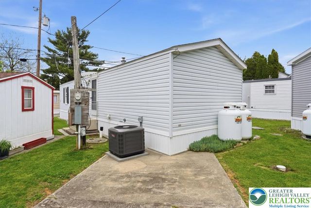 3350 Airport Road 5, Hanover Twp, PA 18109