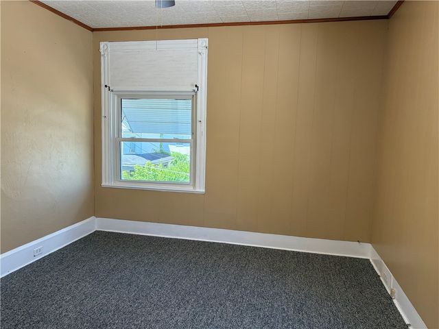 223 Orchard Ave, Canonsburg, PA 15317