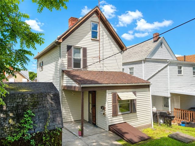 223 Orchard Ave, Canonsburg, PA 15317
