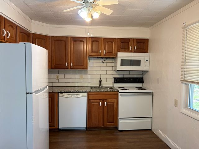 223 Orchard Ave, Canonsburg, PA 15317