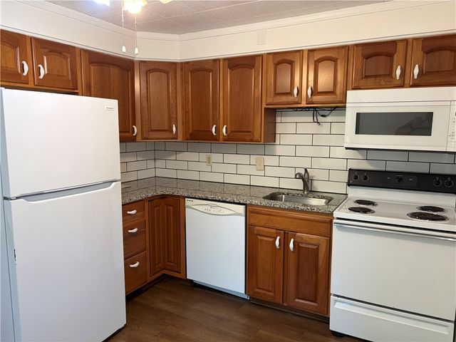 223 Orchard Ave, Canonsburg, PA 15317
