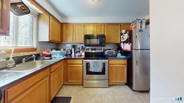 26 Guiel Place 8, Meriden, CT 06450