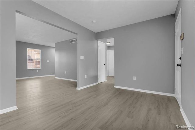 8163 Ellsworth Street, Detroit, MI 48238