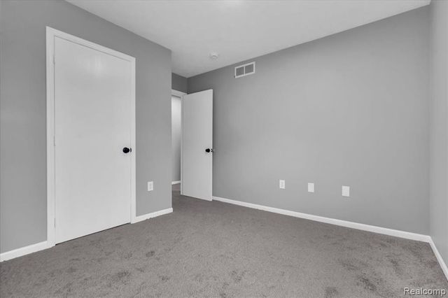 8163 Ellsworth Street, Detroit, MI 48238