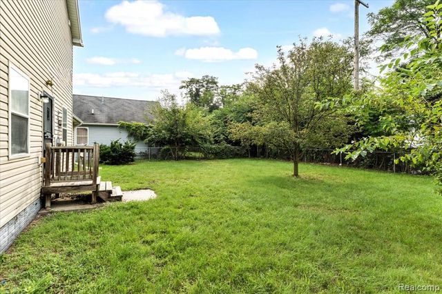 8163 Ellsworth Street, Detroit, MI 48238