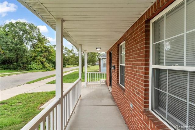 8163 Ellsworth Street, Detroit, MI 48238