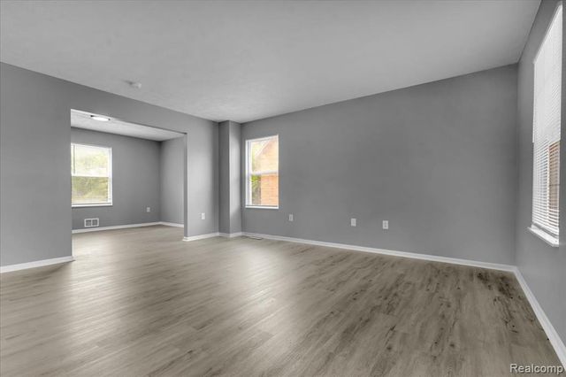 8163 Ellsworth Street, Detroit, MI 48238