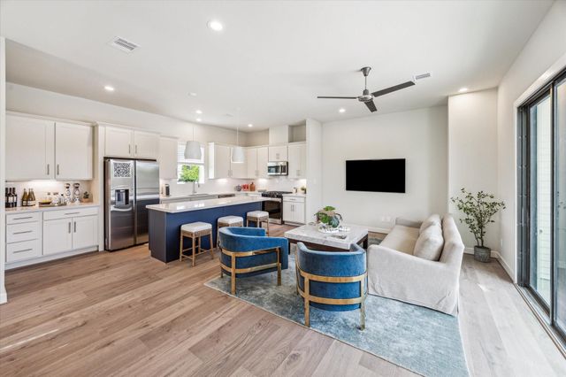 3922 Willowbend Ploint, Houston, TX 77025