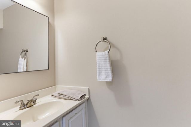 42 RHODES PL, Lutherville Timonium, MD 21093