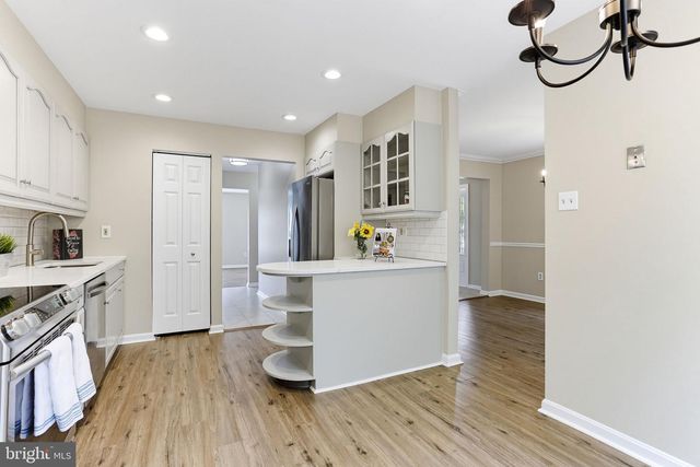 42 RHODES PL, Lutherville Timonium, MD 21093