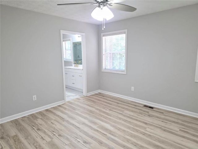 1436 Towne Harbor Lane, Woodstock, GA 30189