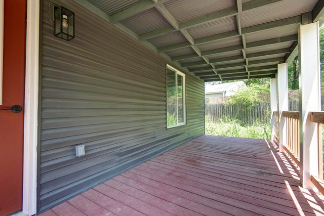 654 S Laurel Avenue, Springfield, MO 65802