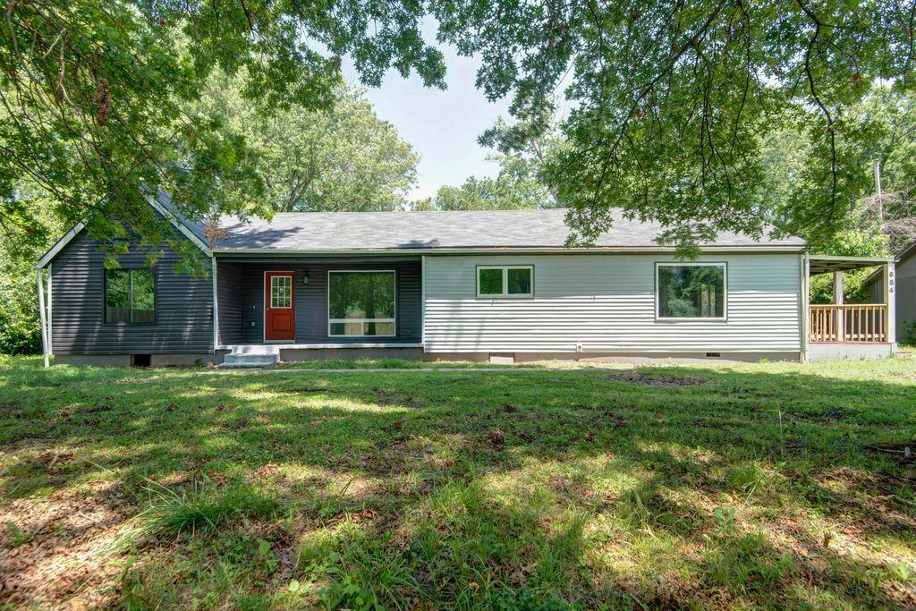 654 S Laurel Avenue, Springfield, MO 65802