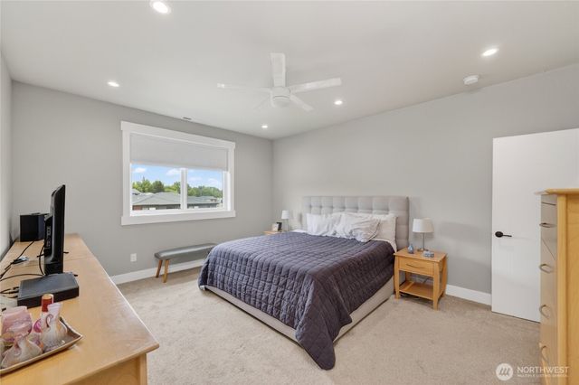2131 Hearthstone Street, Ferndale, WA 98248