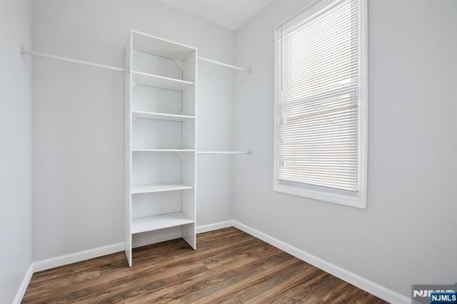 750 S 17th Street, Newark, NJ 07103