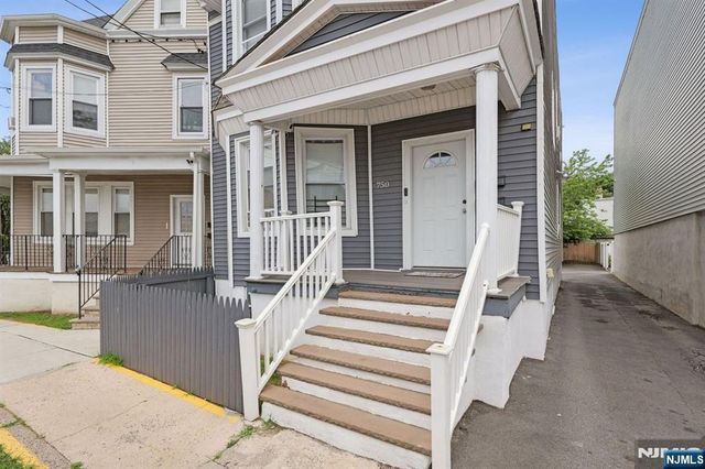 750 S 17th Street, Newark, NJ 07103