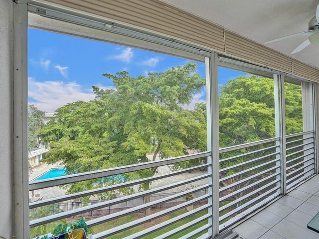 2003 Granada Drive C4, Coconut Creek, FL 33066
