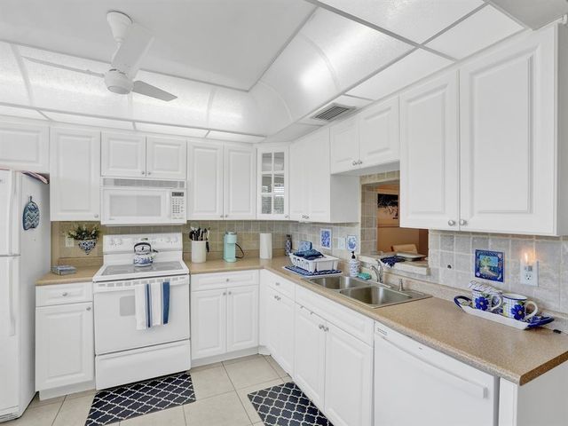 2003 Granada Drive C4, Coconut Creek, FL 33066