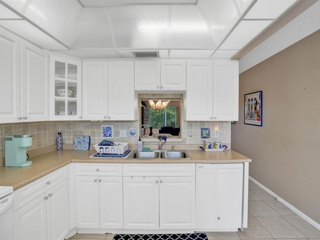 2003 Granada Drive C4, Coconut Creek, FL 33066