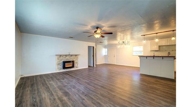 208 Miller Street, Mount Vernon, TX 75457