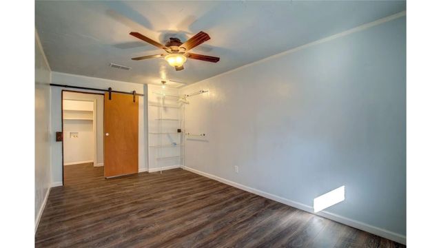 208 Miller Street, Mount Vernon, TX 75457