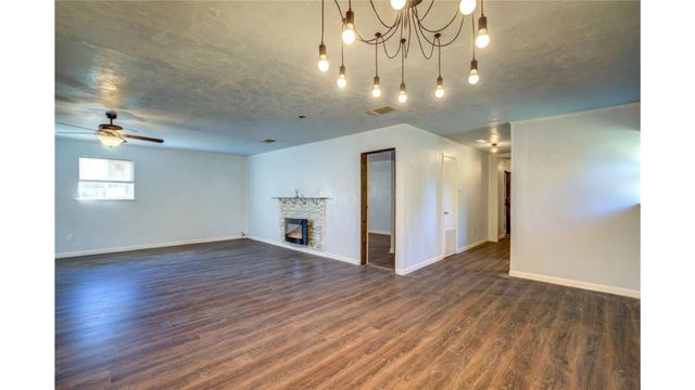 208 Miller Street, Mount Vernon, TX 75457