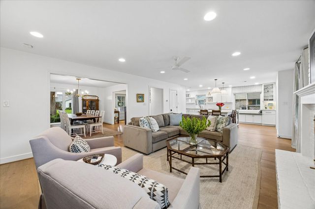 2706 Fontana Drive, Houston, TX 77043