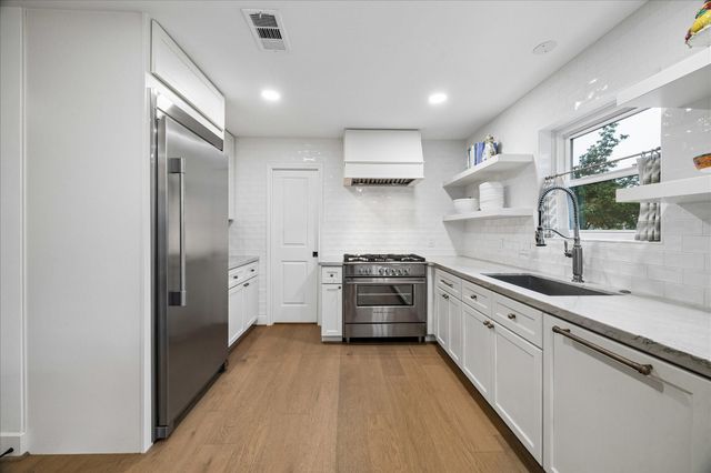 2706 Fontana Drive, Houston, TX 77043