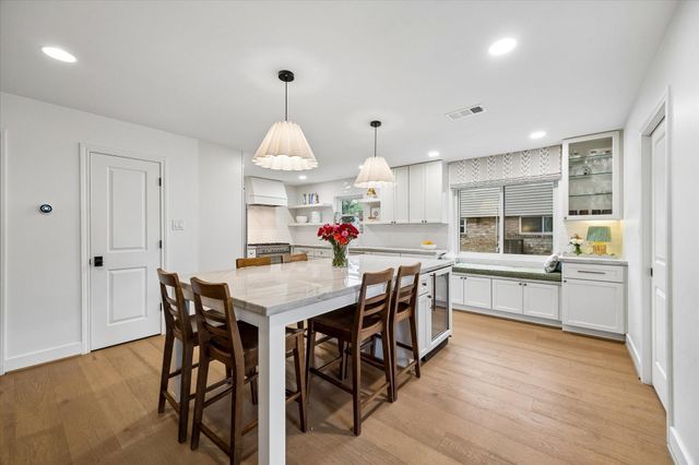 2706 Fontana Drive, Houston, TX 77043