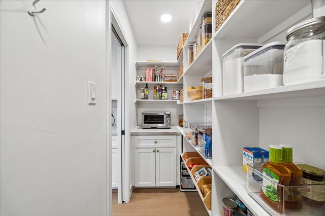 2706 Fontana Drive, Houston, TX 77043