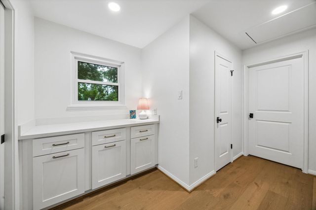 2706 Fontana Drive, Houston, TX 77043