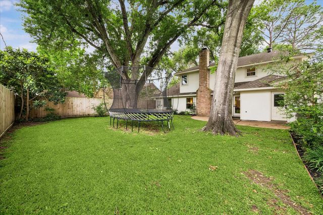 2706 Fontana Drive, Houston, TX 77043