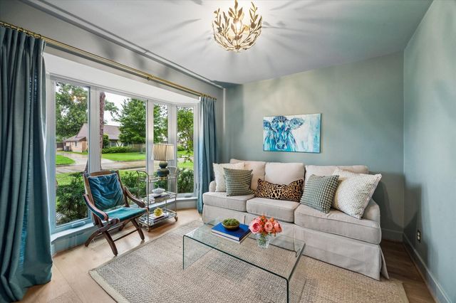 2706 Fontana Drive, Houston, TX 77043