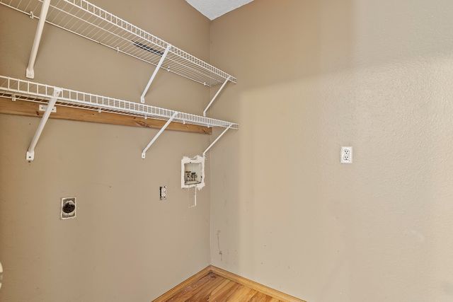 5661 S Dayton Avenue, Springfield, MO 65810