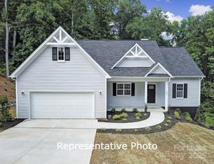 595 Foxwood Drive SE, Concord, NC 28025