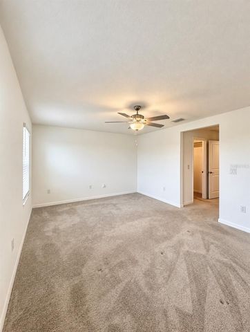 8212 CRESCENT OAKS DRIVE, New Port Richey, FL 34655