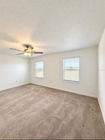 8212 CRESCENT OAKS DRIVE, New Port Richey, FL 34655