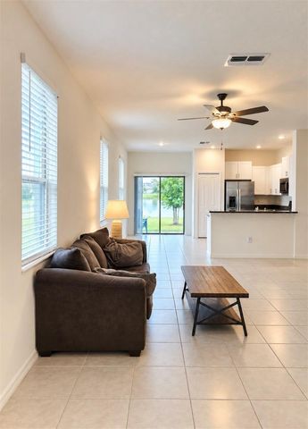 8212 CRESCENT OAKS DRIVE, New Port Richey, FL 34655