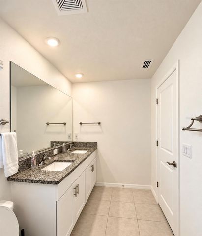 8212 CRESCENT OAKS DRIVE, New Port Richey, FL 34655