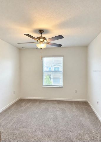 8212 CRESCENT OAKS DRIVE, New Port Richey, FL 34655