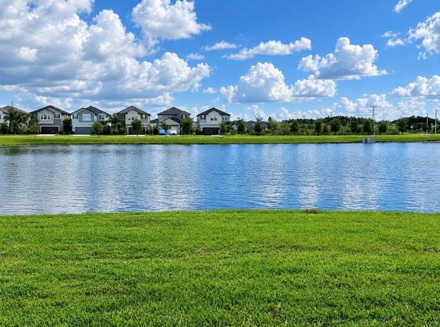 8212 CRESCENT OAKS DRIVE, New Port Richey, FL 34655